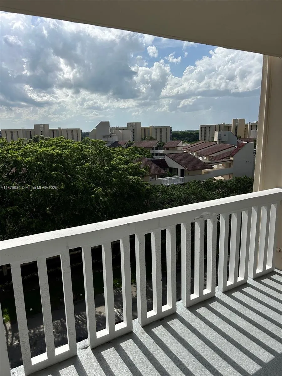 6921 Environ Blvd, #7P