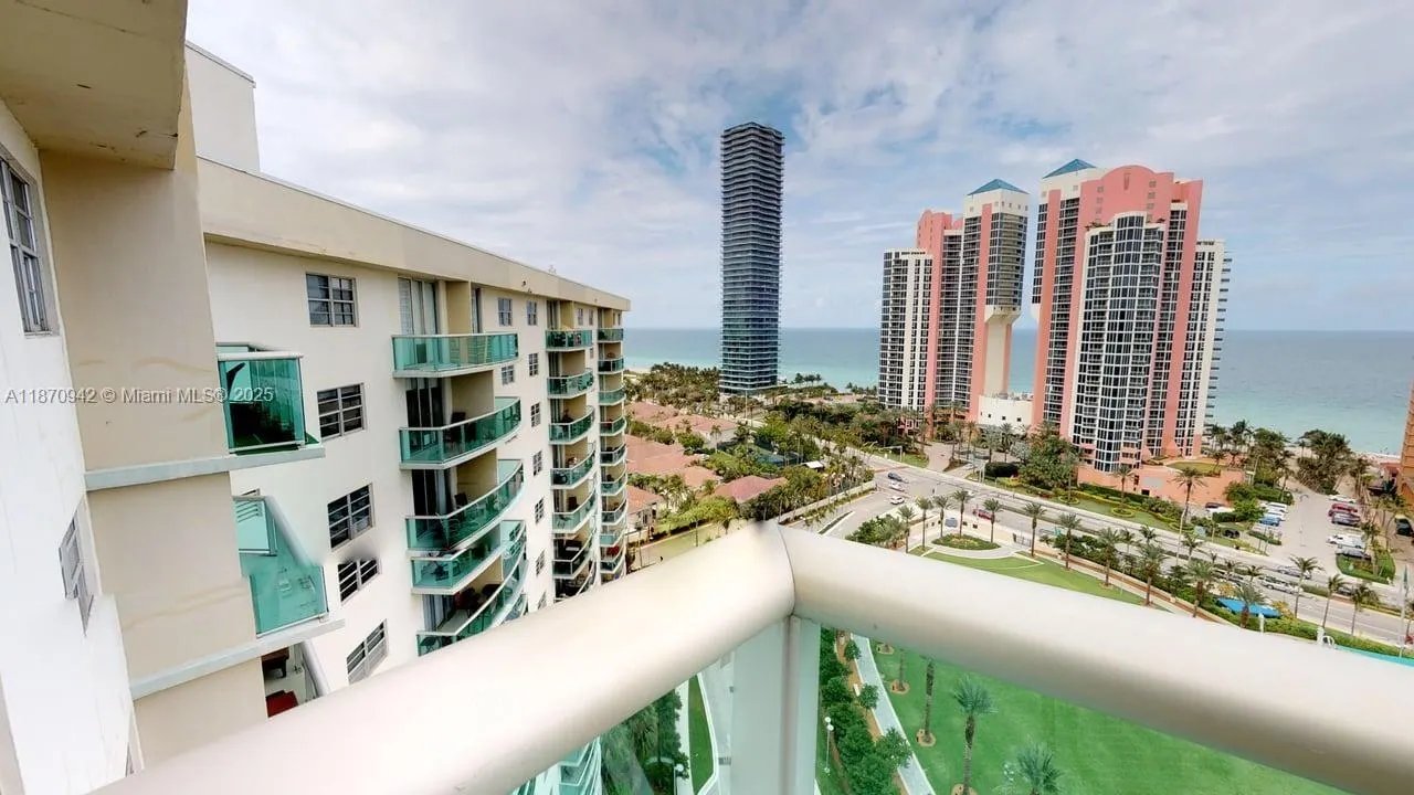19370 Collins Ave, #PH-11