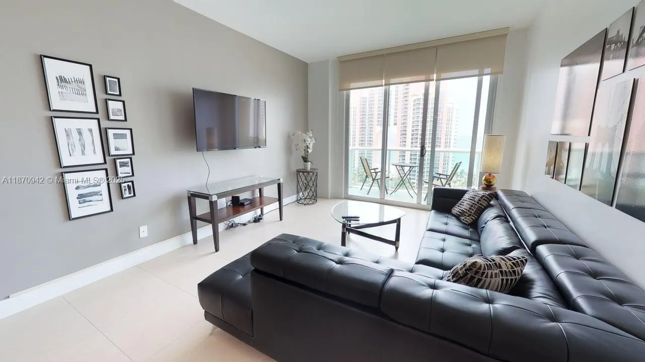19370 Collins Ave, #PH-11