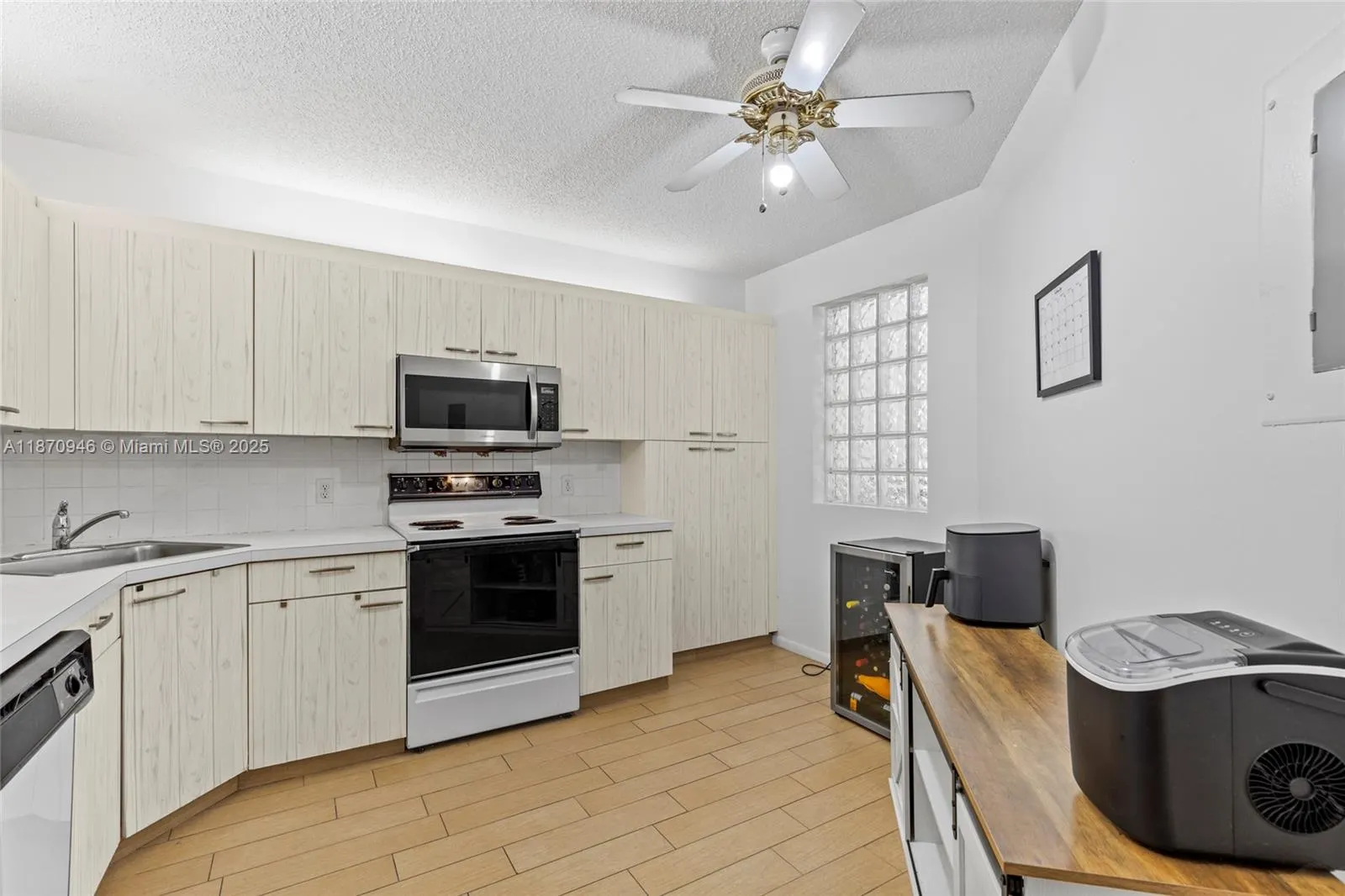 4300 NW 30th St, #248