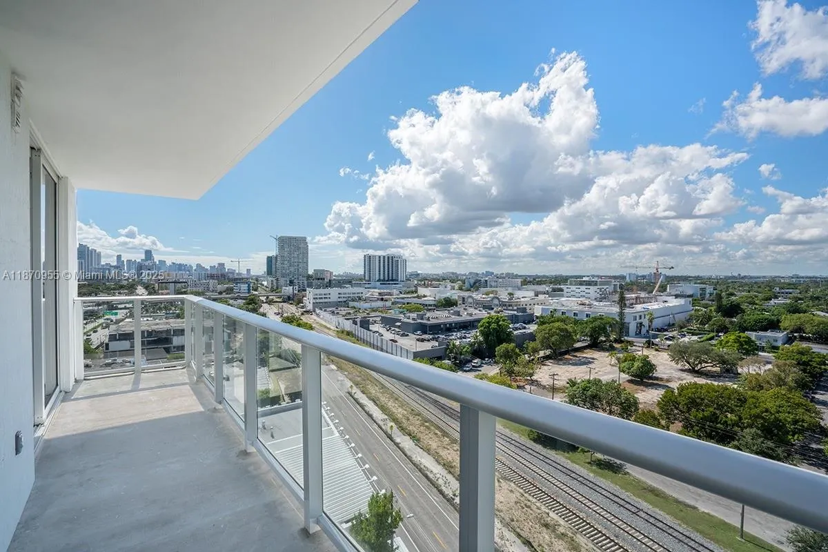 4250 Biscayne Blvd, #1215