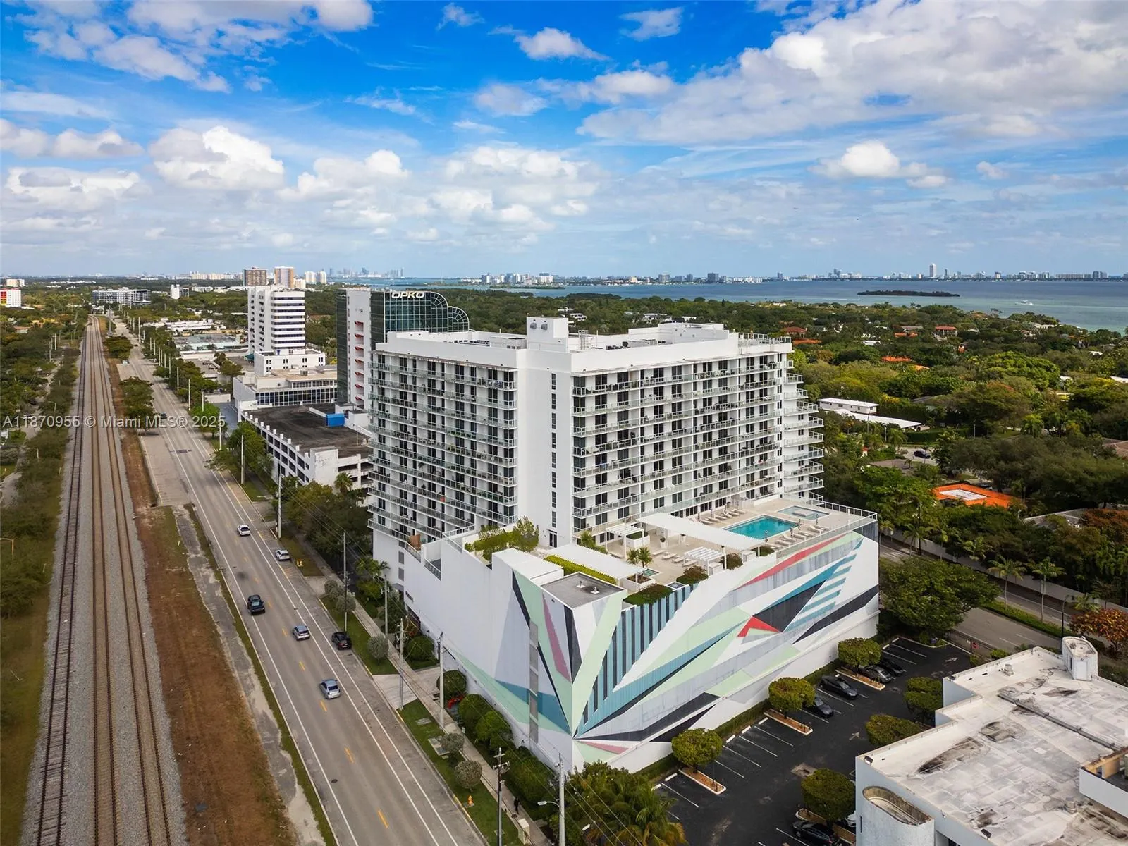 4250 Biscayne Blvd, #1215