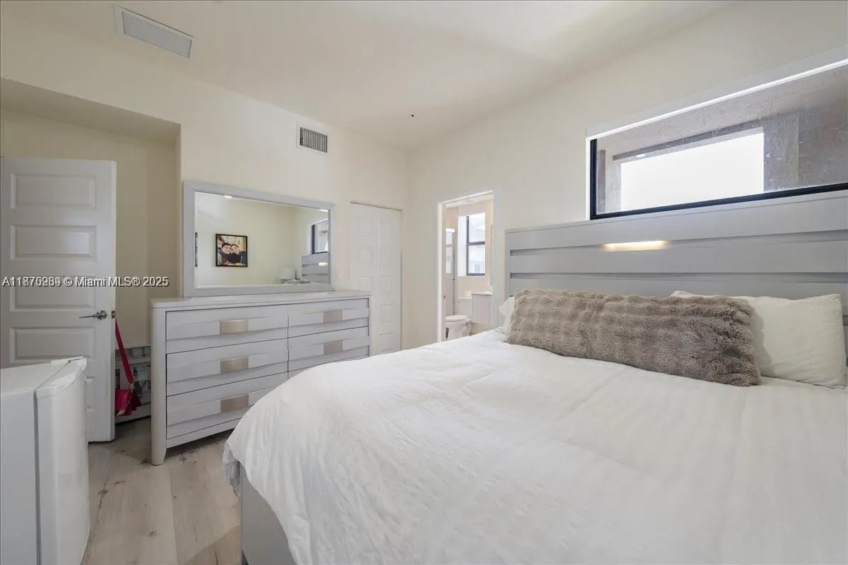 10413 NW 82nd St, #9