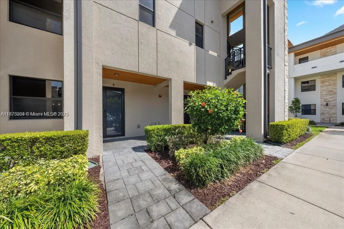 10413 NW 82nd St, #9