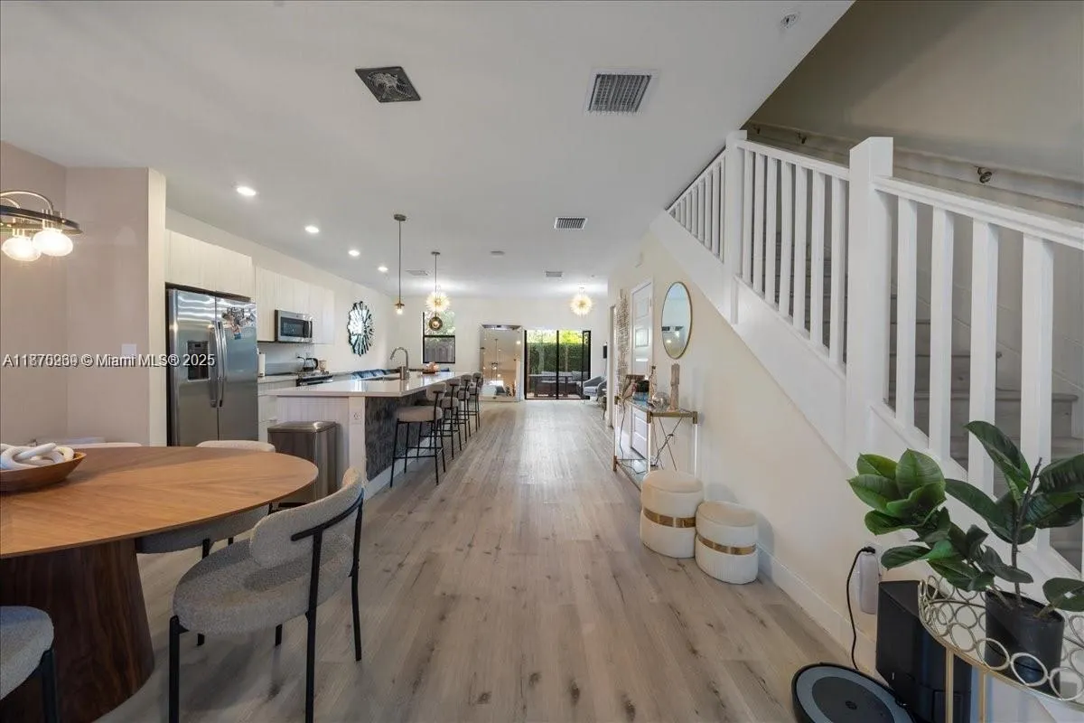 10413 NW 82nd St, #9
