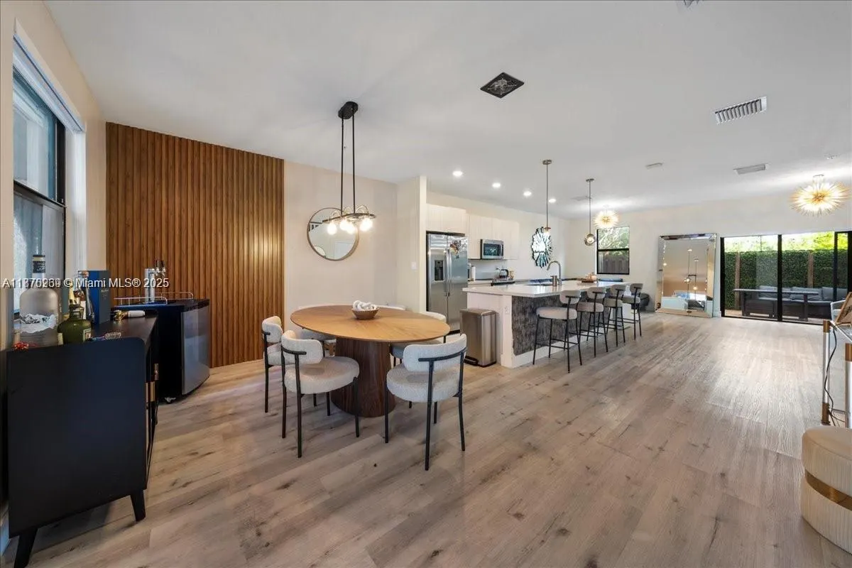 10413 NW 82nd St, #9