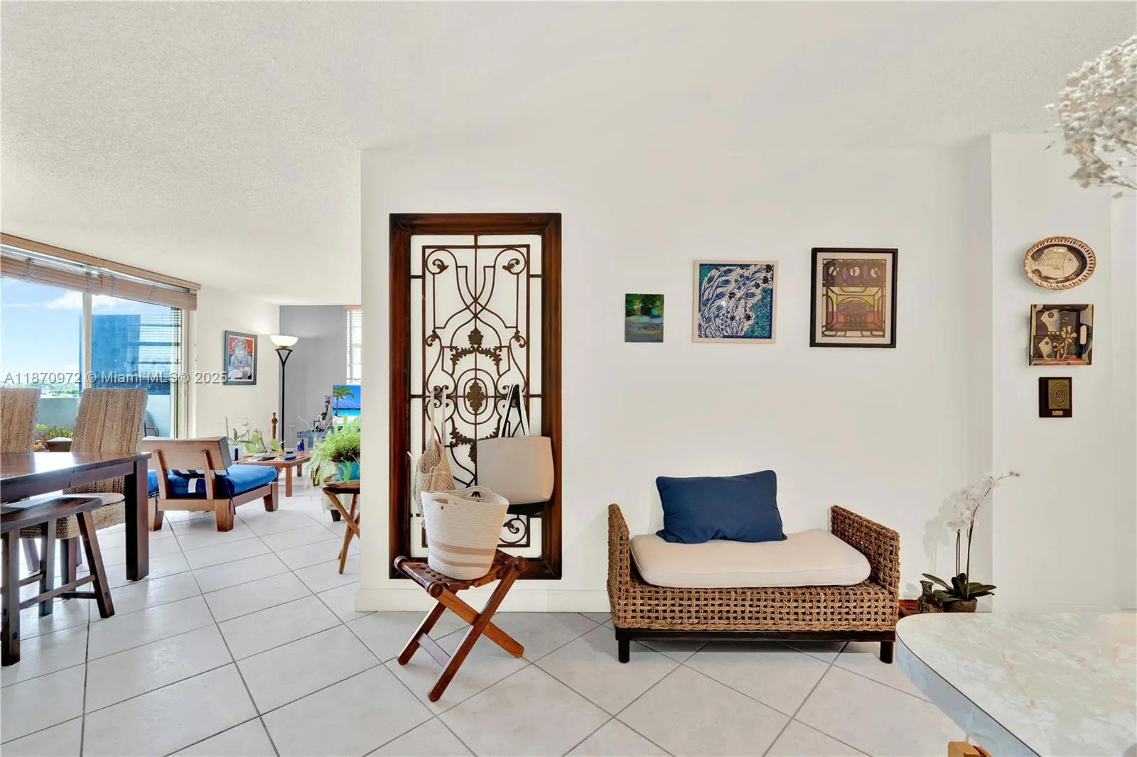 5055 NW 7th St, #806