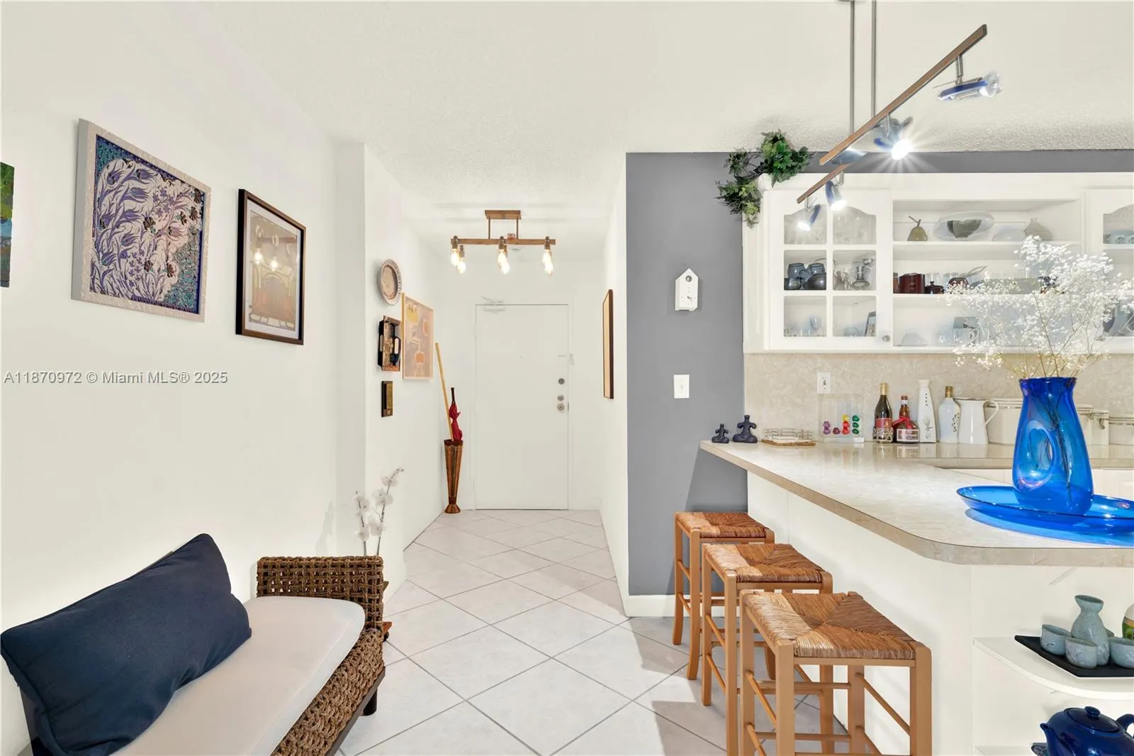 5055 NW 7th St, #806