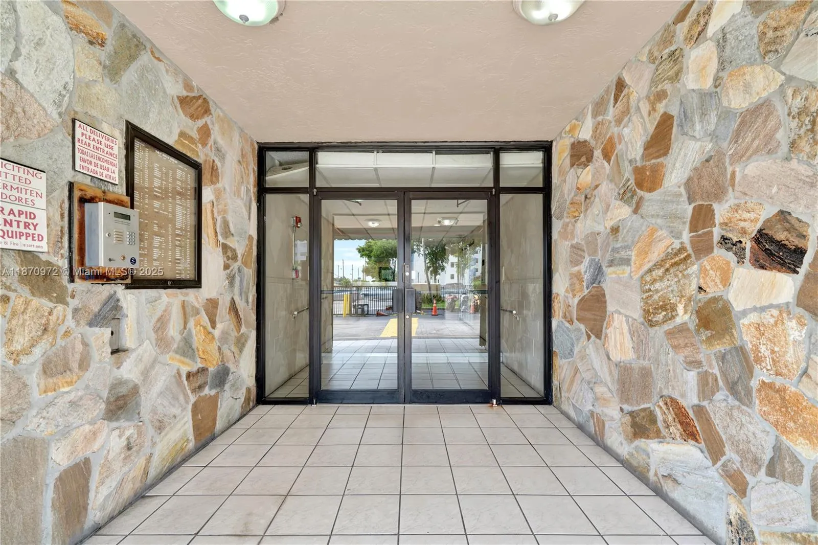 5055 NW 7th St, #806
