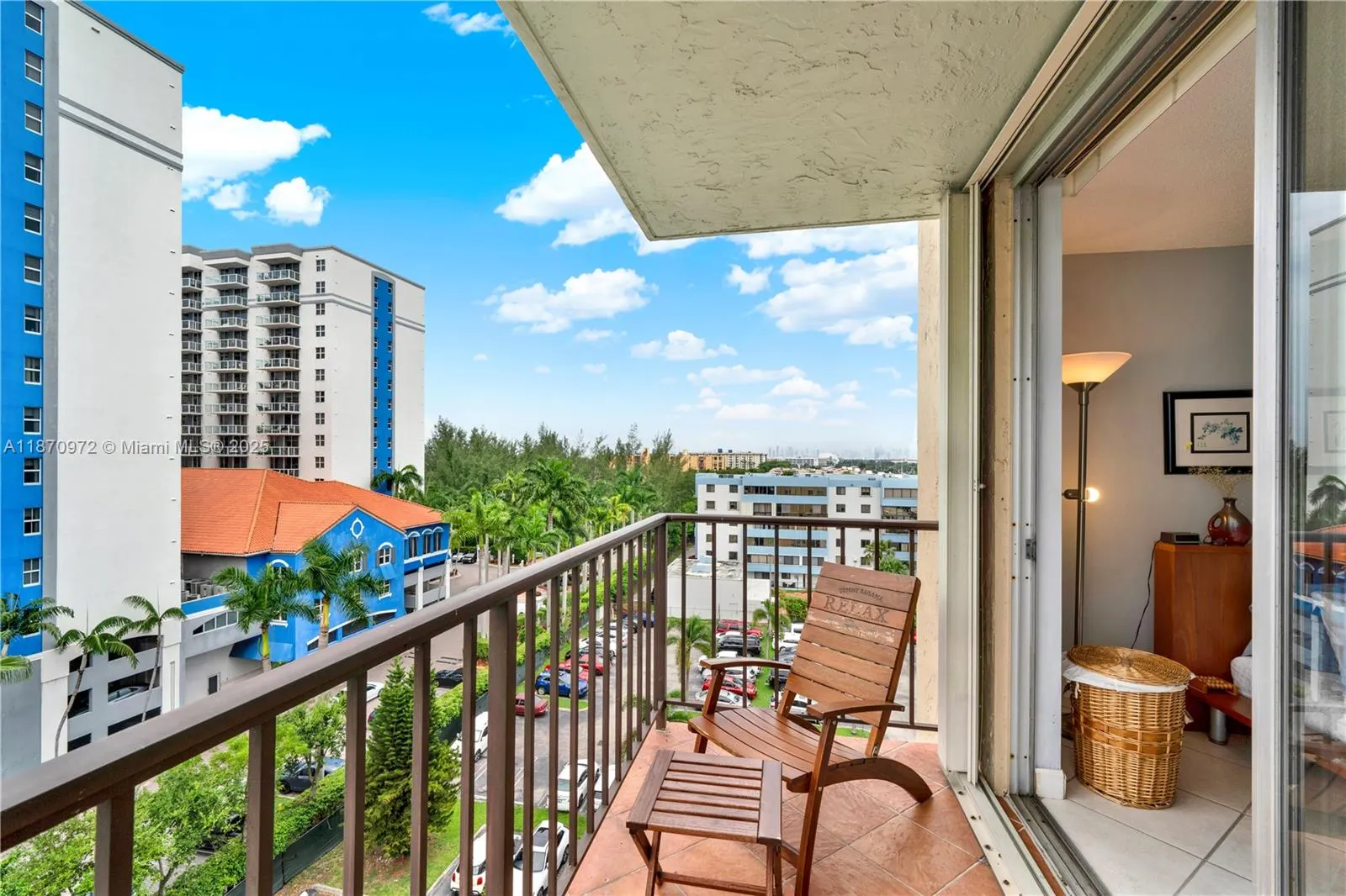 5055 NW 7th St, #806