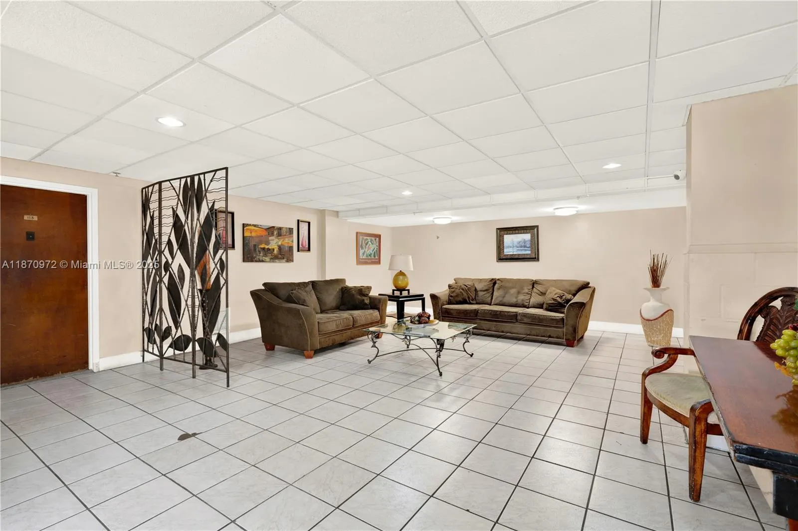 5055 NW 7th St, #806