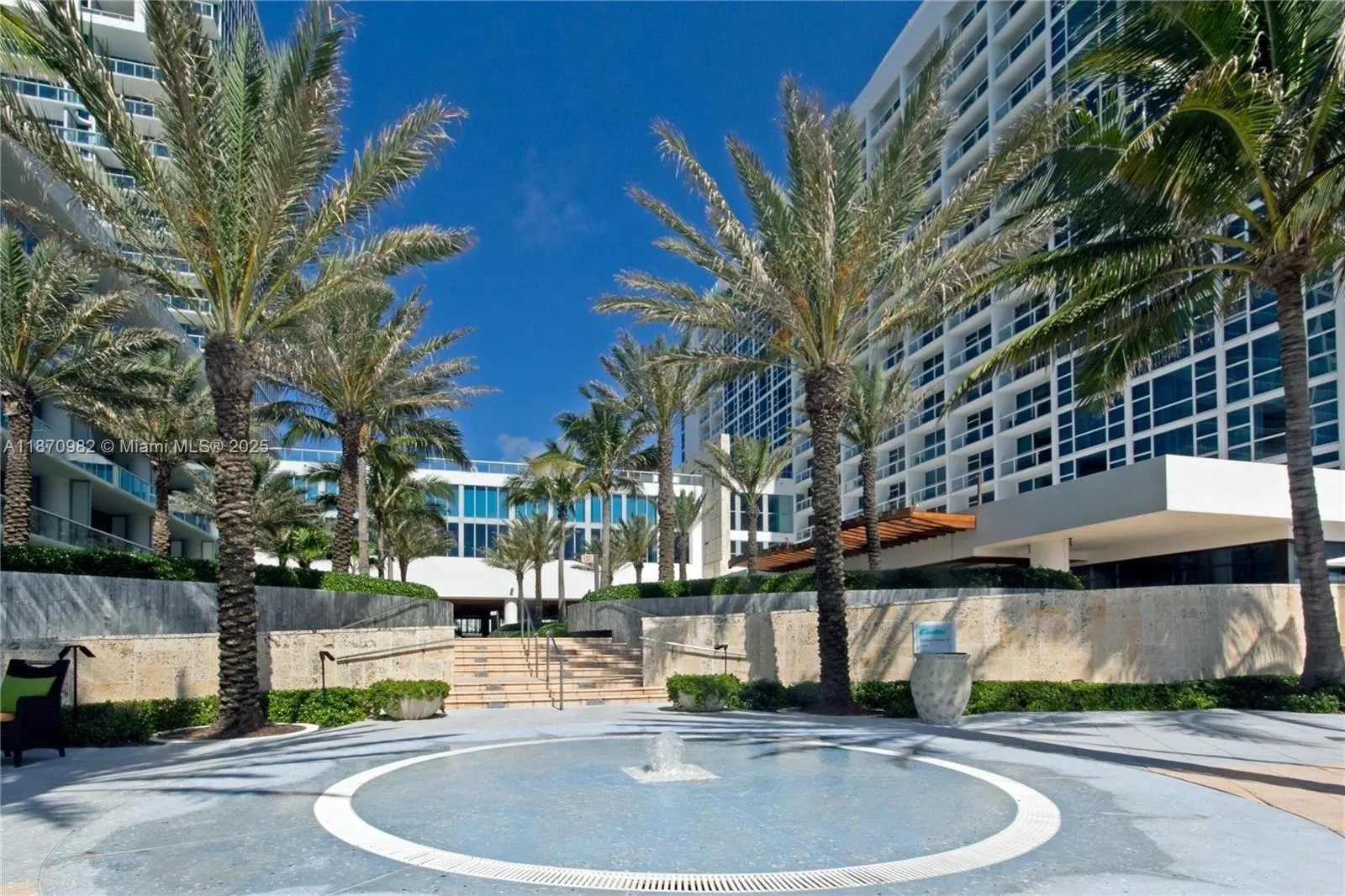 6799 Collins Ave, #1601