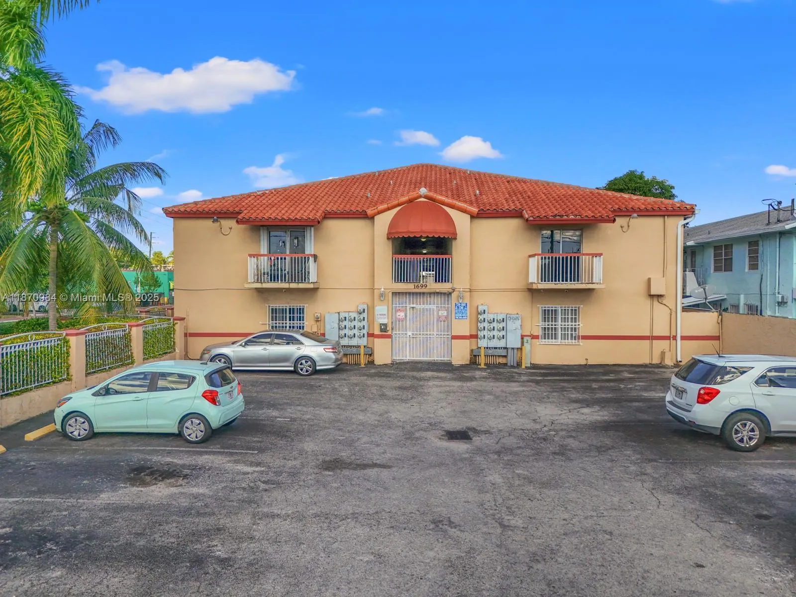 1699 SW 7th St, ## 203