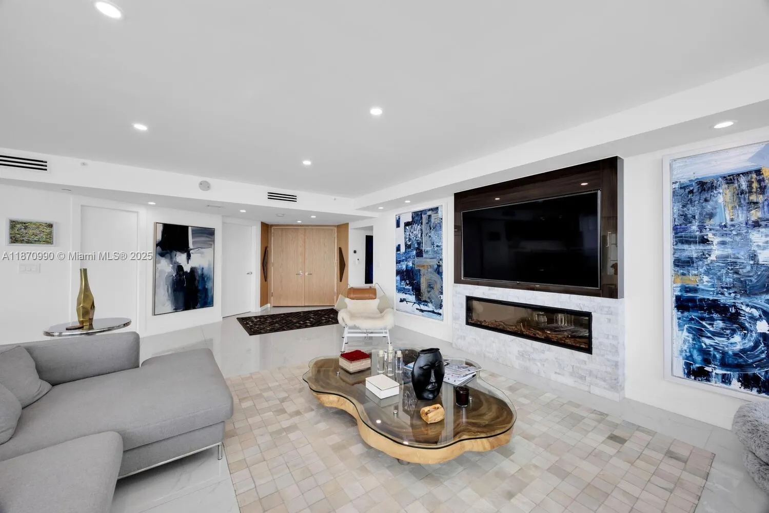 2127 Brickell Ave, #801