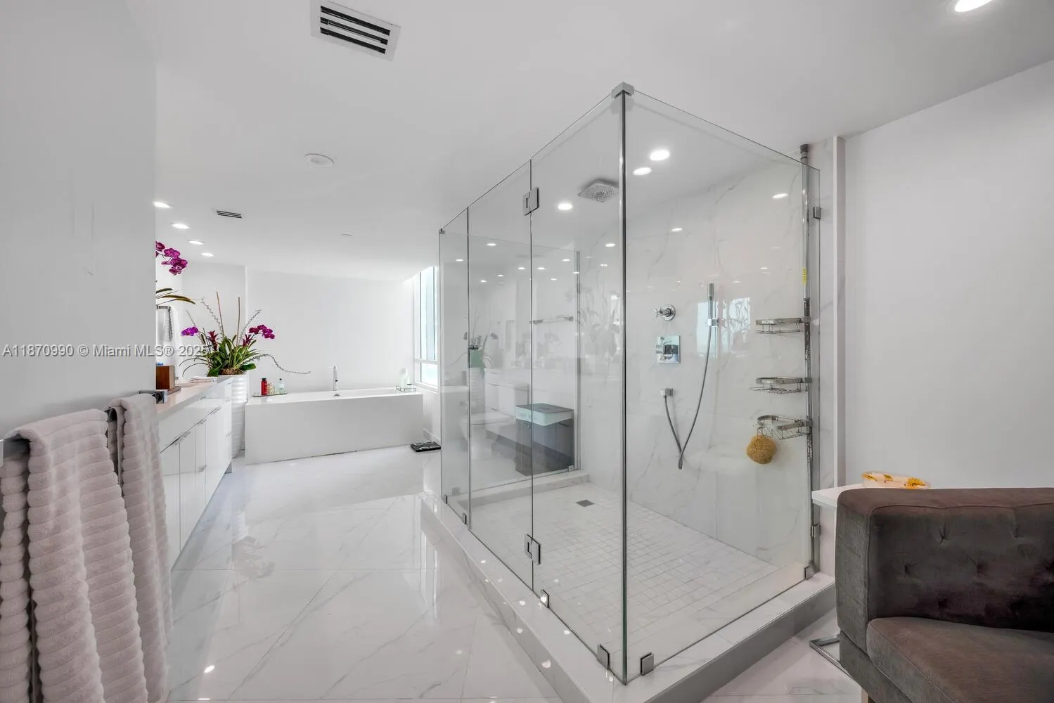 2127 Brickell Ave, #801