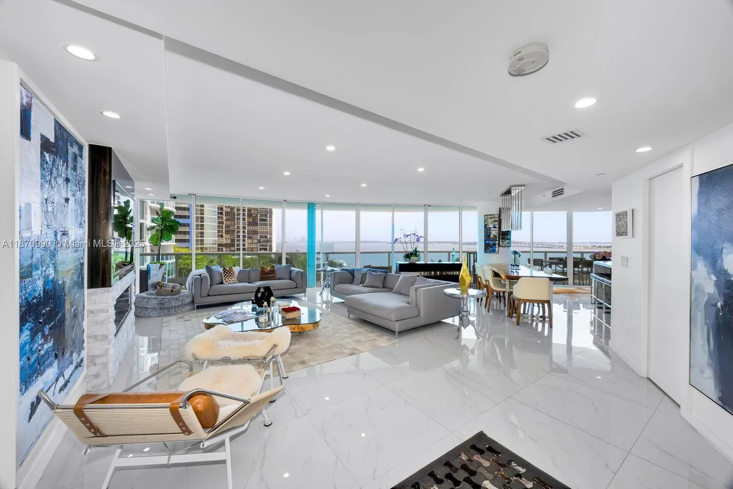 2127 Brickell Ave, #801