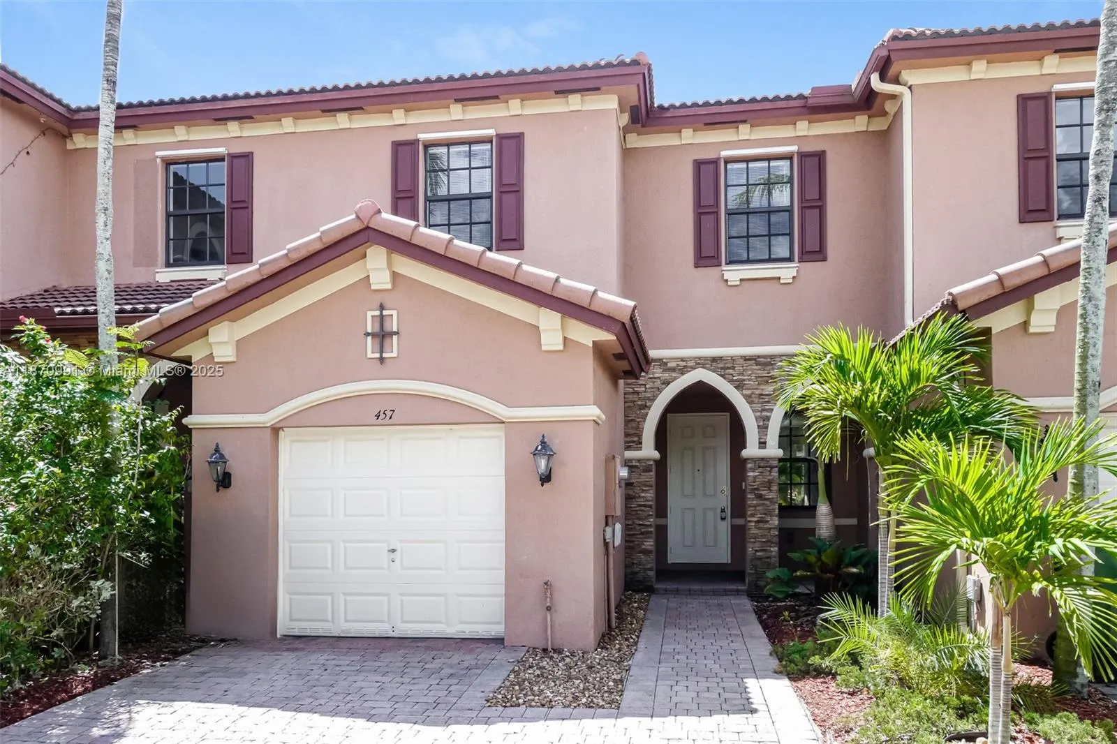 457 SE 37th Pl