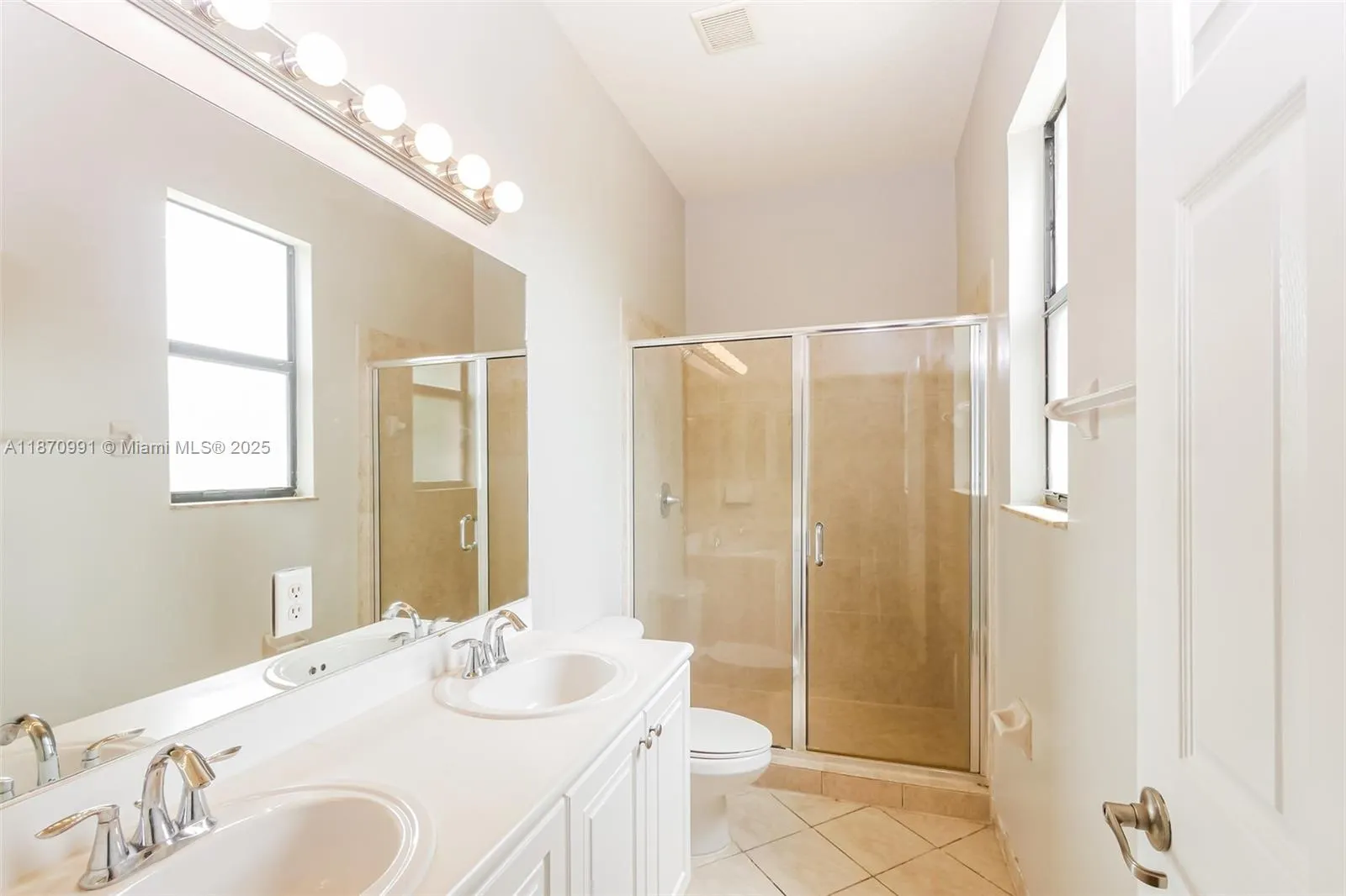 457 SE 37th Pl