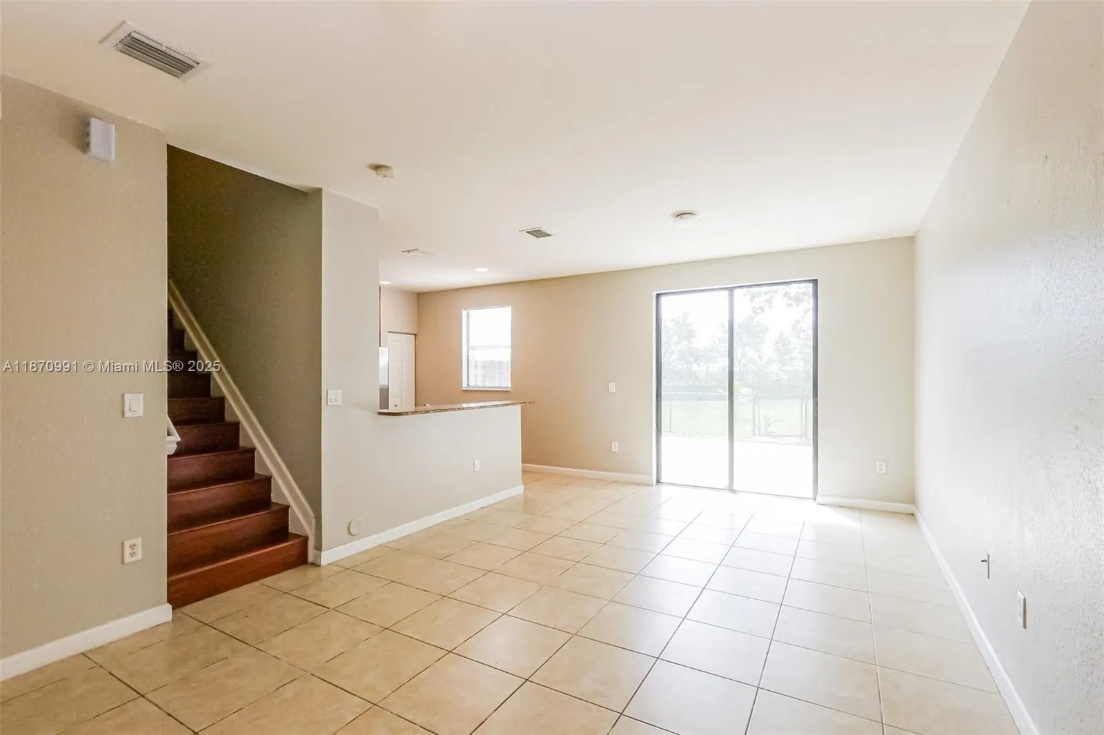 457 SE 37th Pl