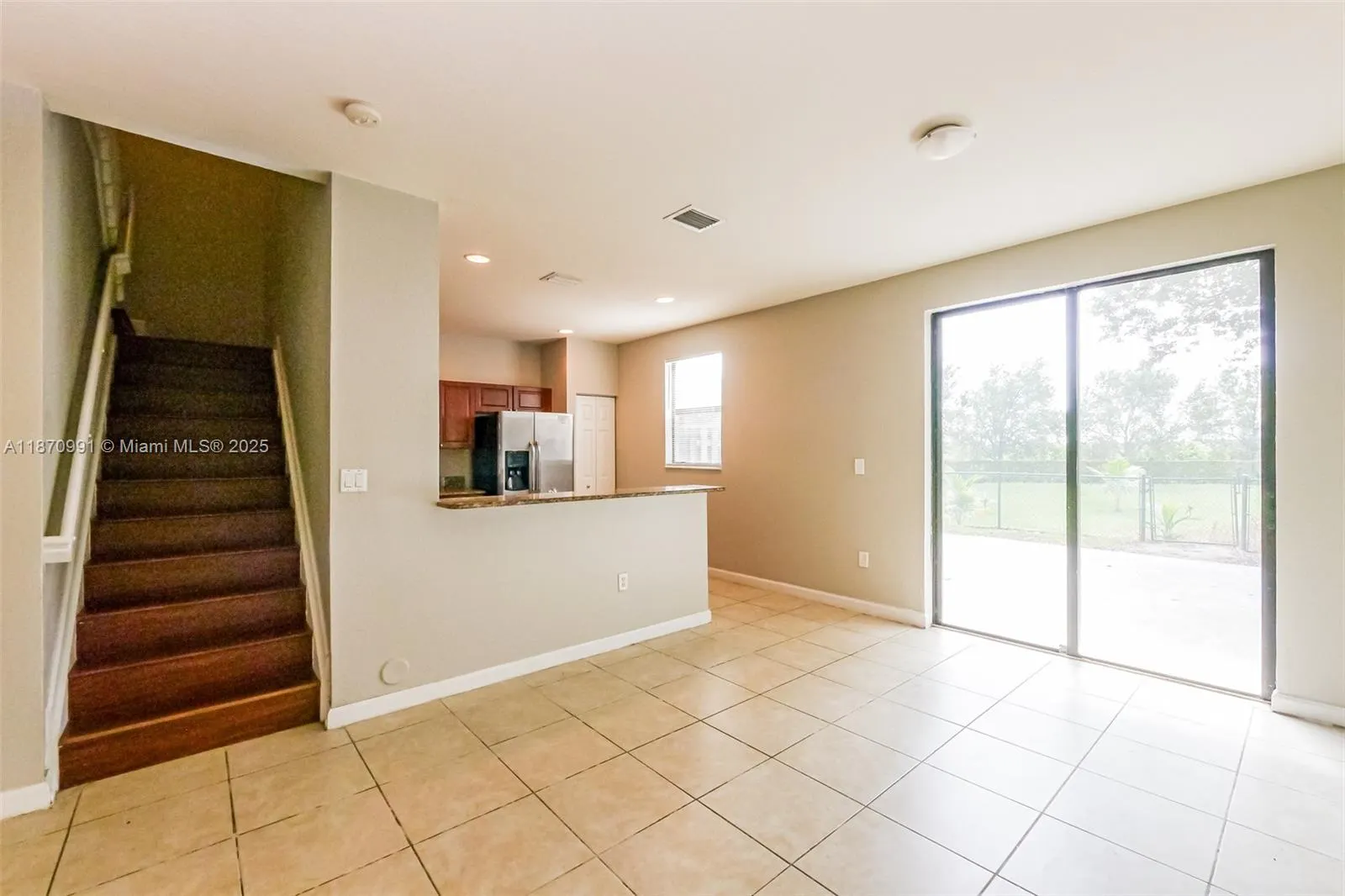 457 SE 37th Pl