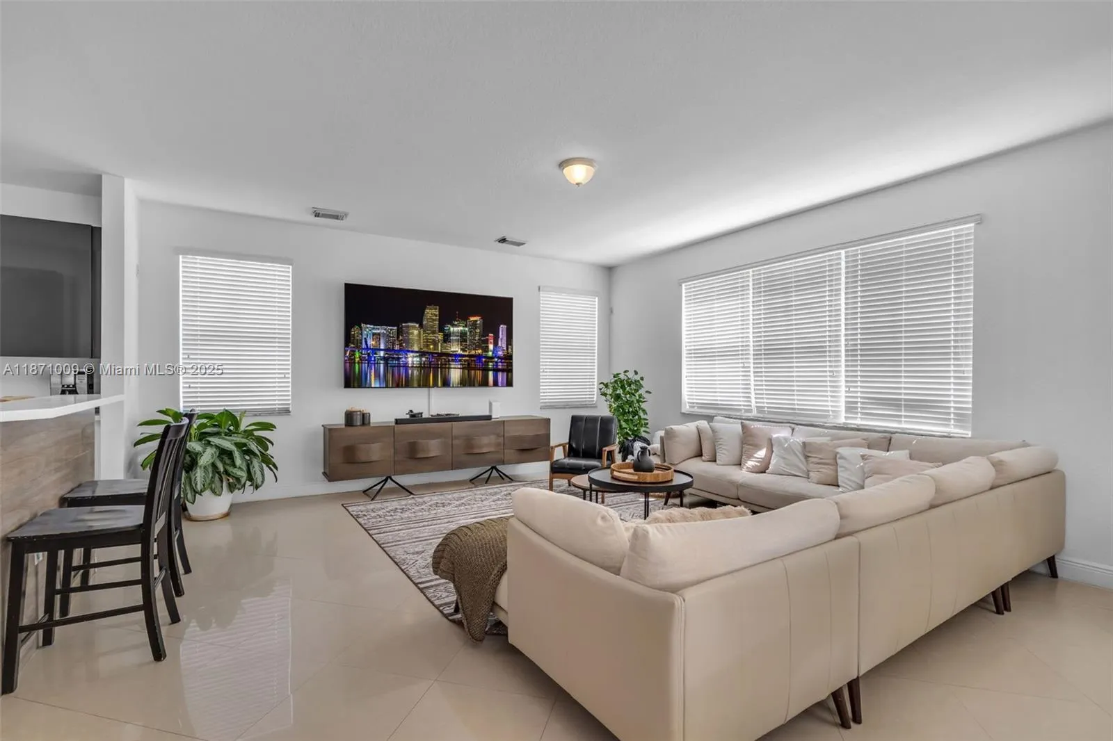 8467 NW 110th Pl