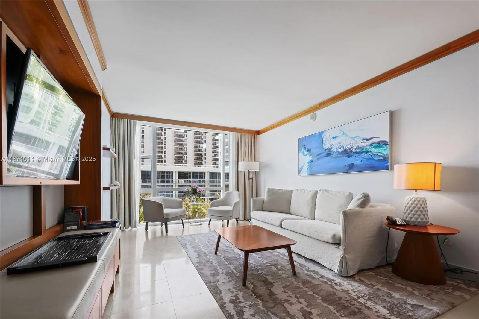 6801 Collins Ave, #508