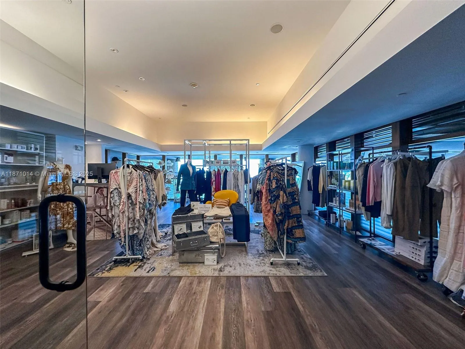 6801 Collins Ave, #508