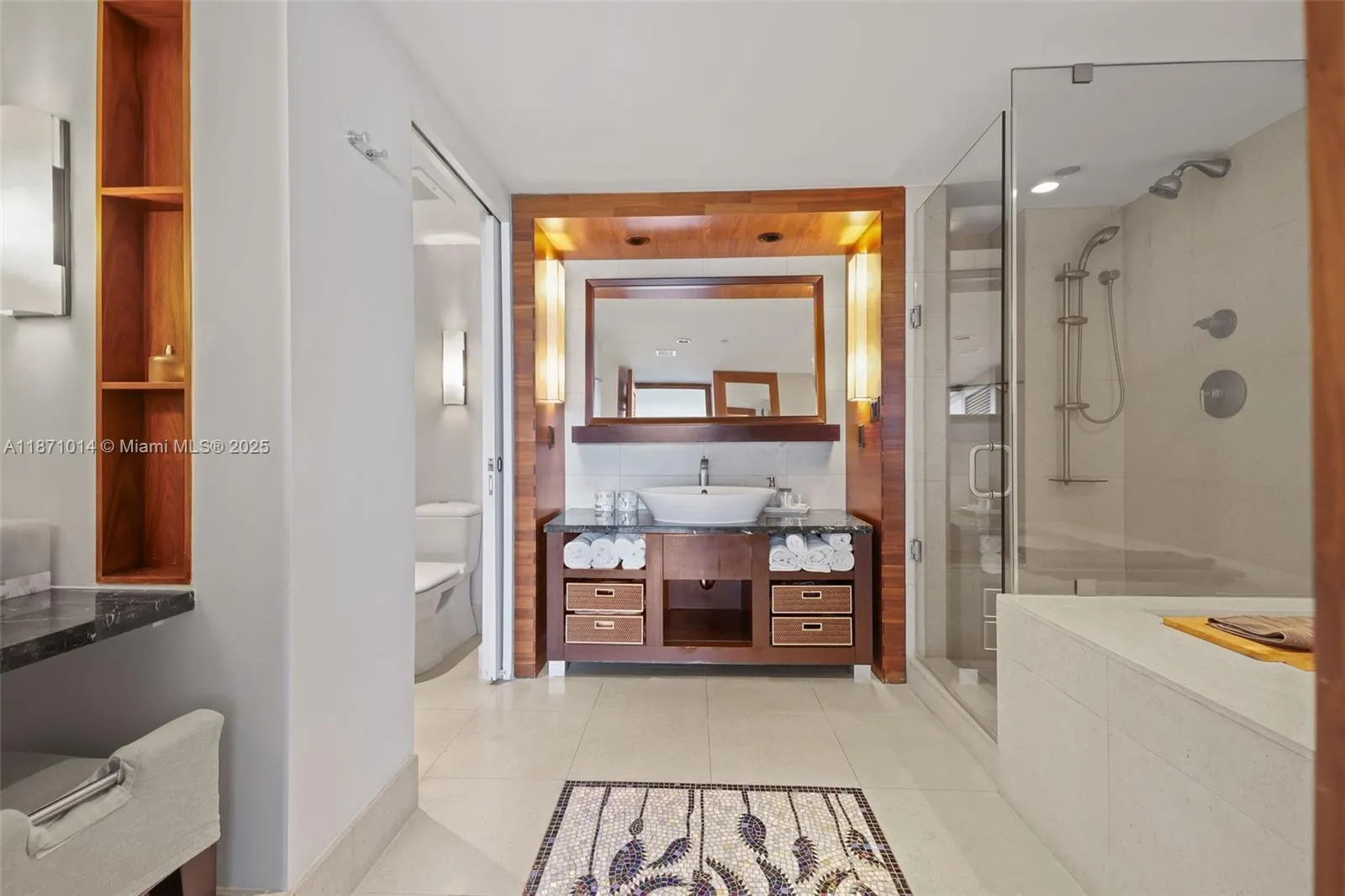 6801 Collins Ave, #508