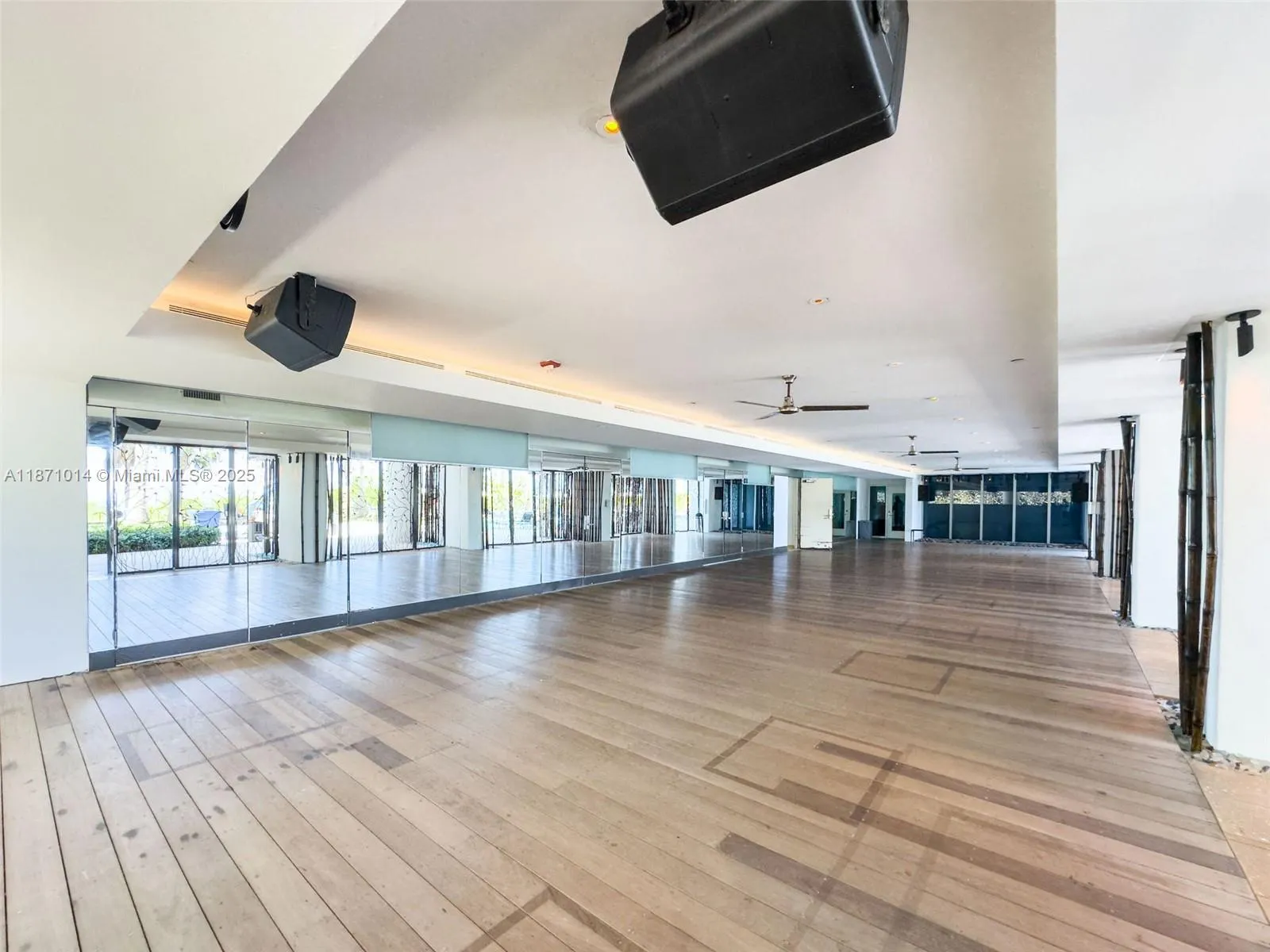 6801 Collins Ave, #508