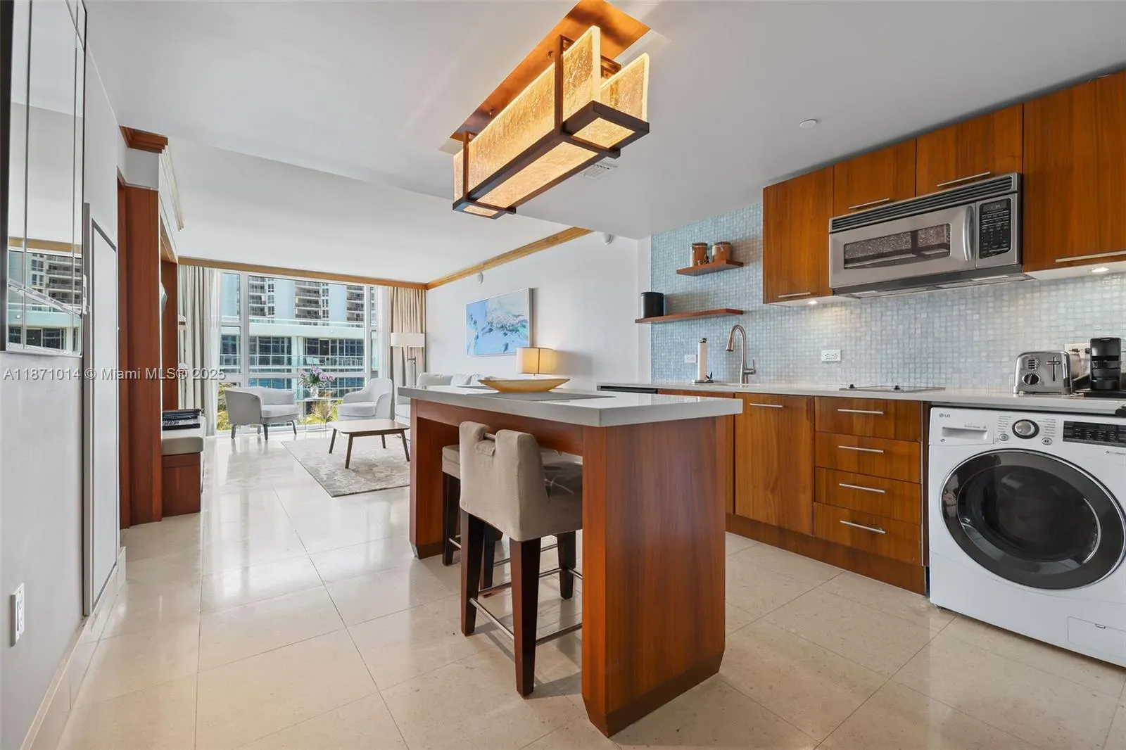 6801 Collins Ave, #508