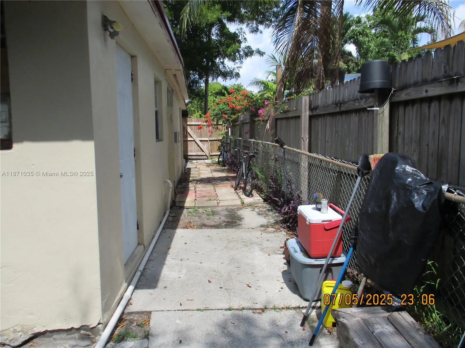 3611 SW 47Th Ave