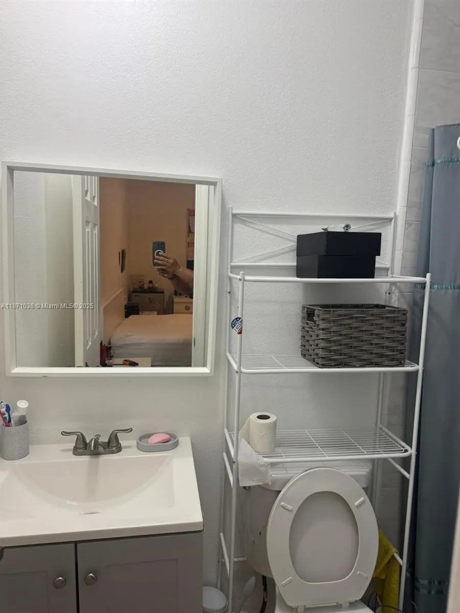 17384 SW 138 CT