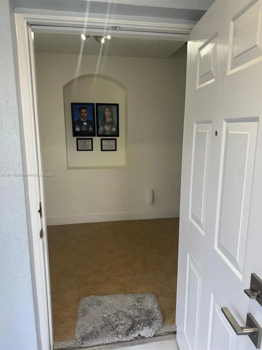 17384 SW 138 CT