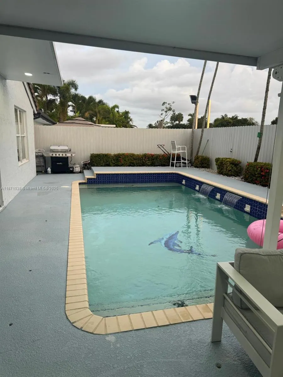 17384 SW 138 CT