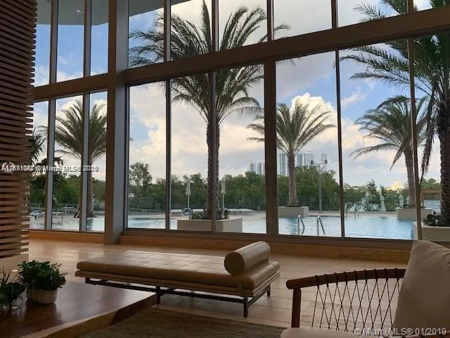 16385 Biscayne Blvd, #1702