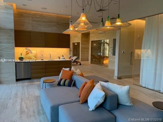 16385 Biscayne Blvd, #1702