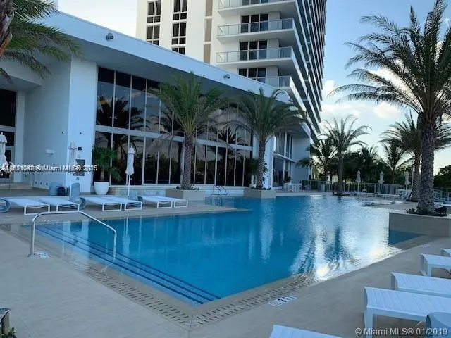 16385 Biscayne Blvd, #1702
