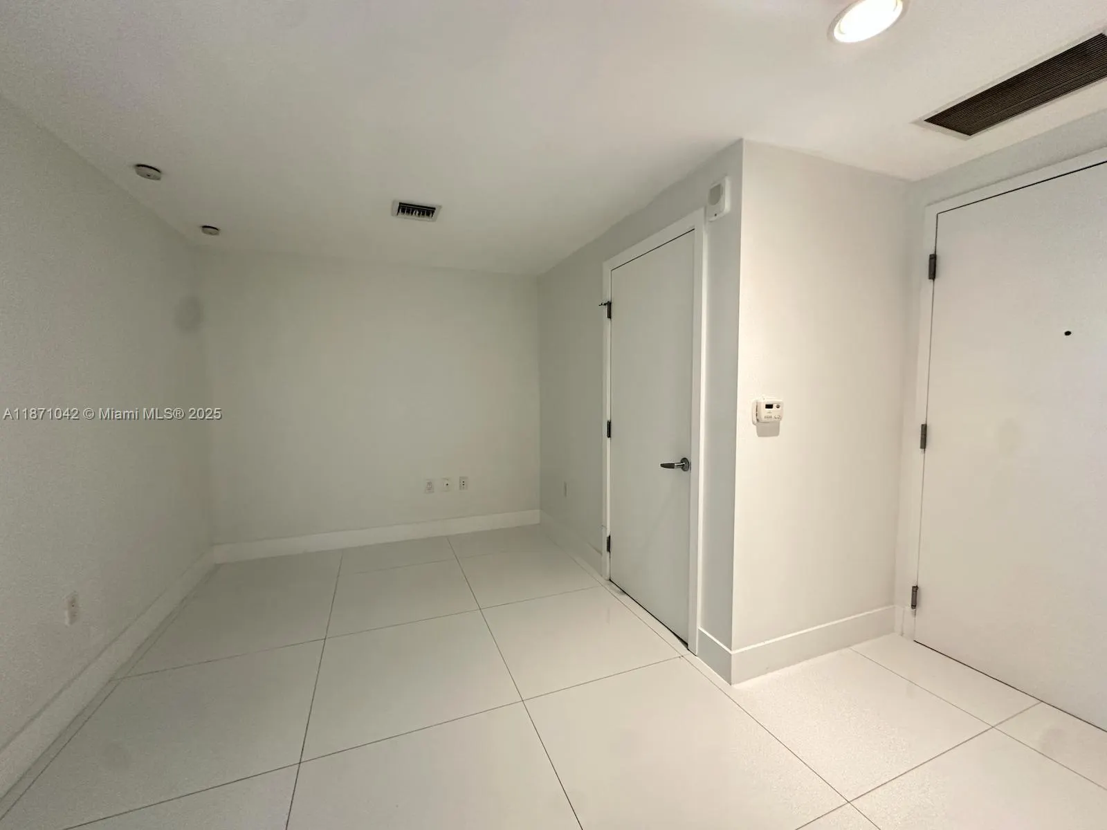 16385 Biscayne Blvd, #1702
