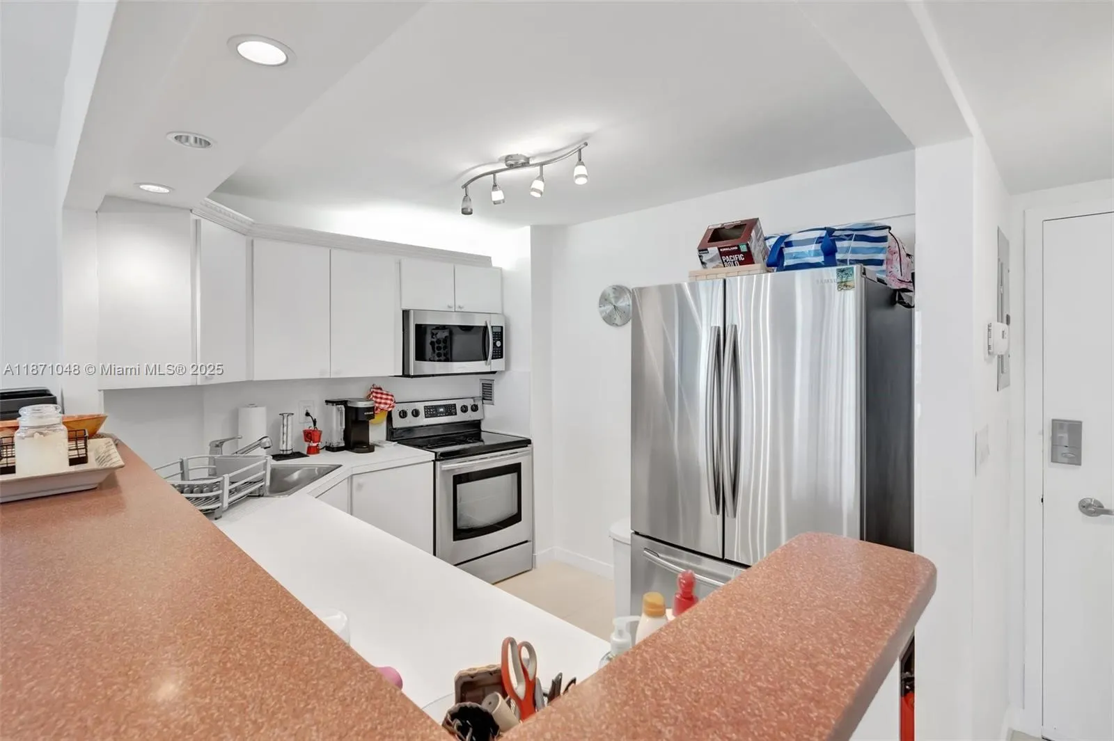 3015 N Ocean Blvd, #5B