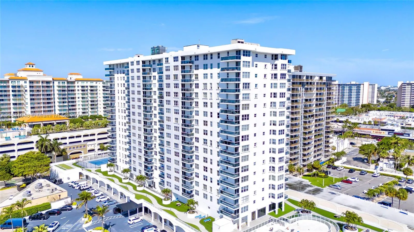 3015 N Ocean Blvd, #5B
