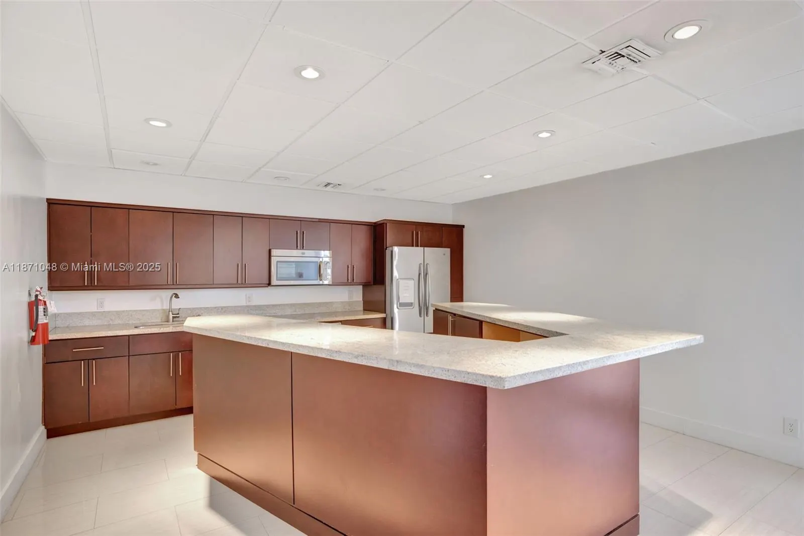 3015 N Ocean Blvd, #5B