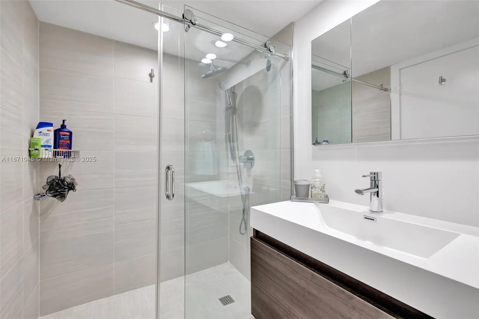 3015 N Ocean Blvd, #5B