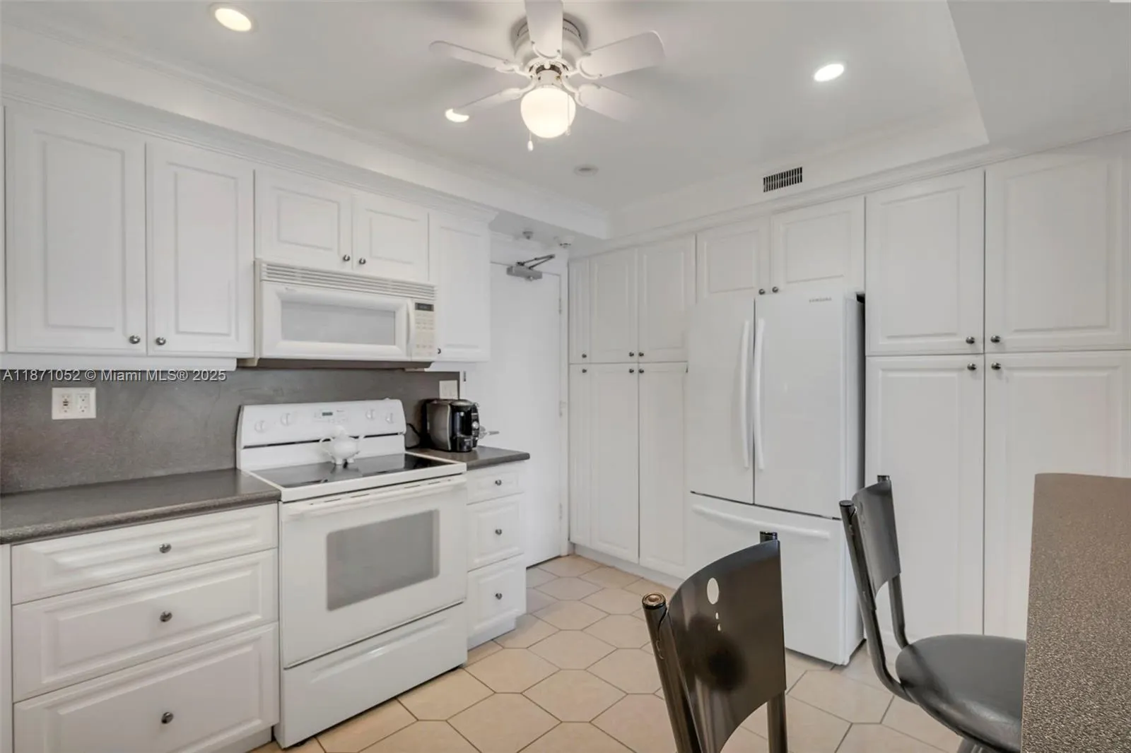 3750 Galt Ocean Dr, #2004