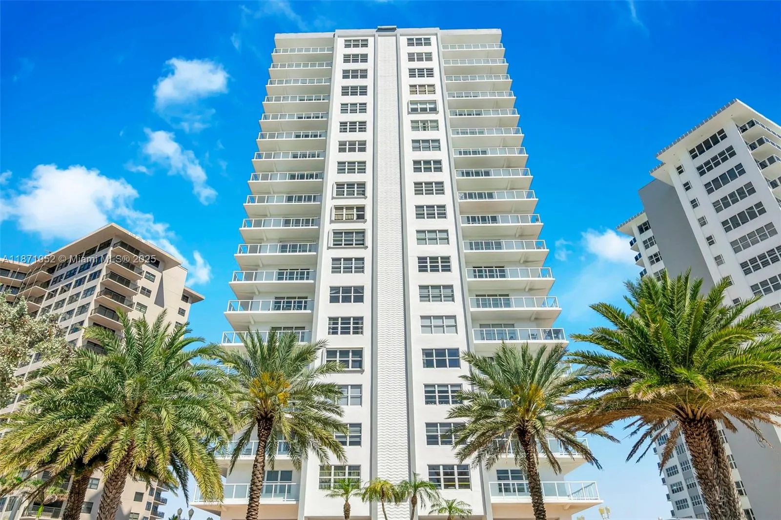 3750 Galt Ocean Dr, #2004