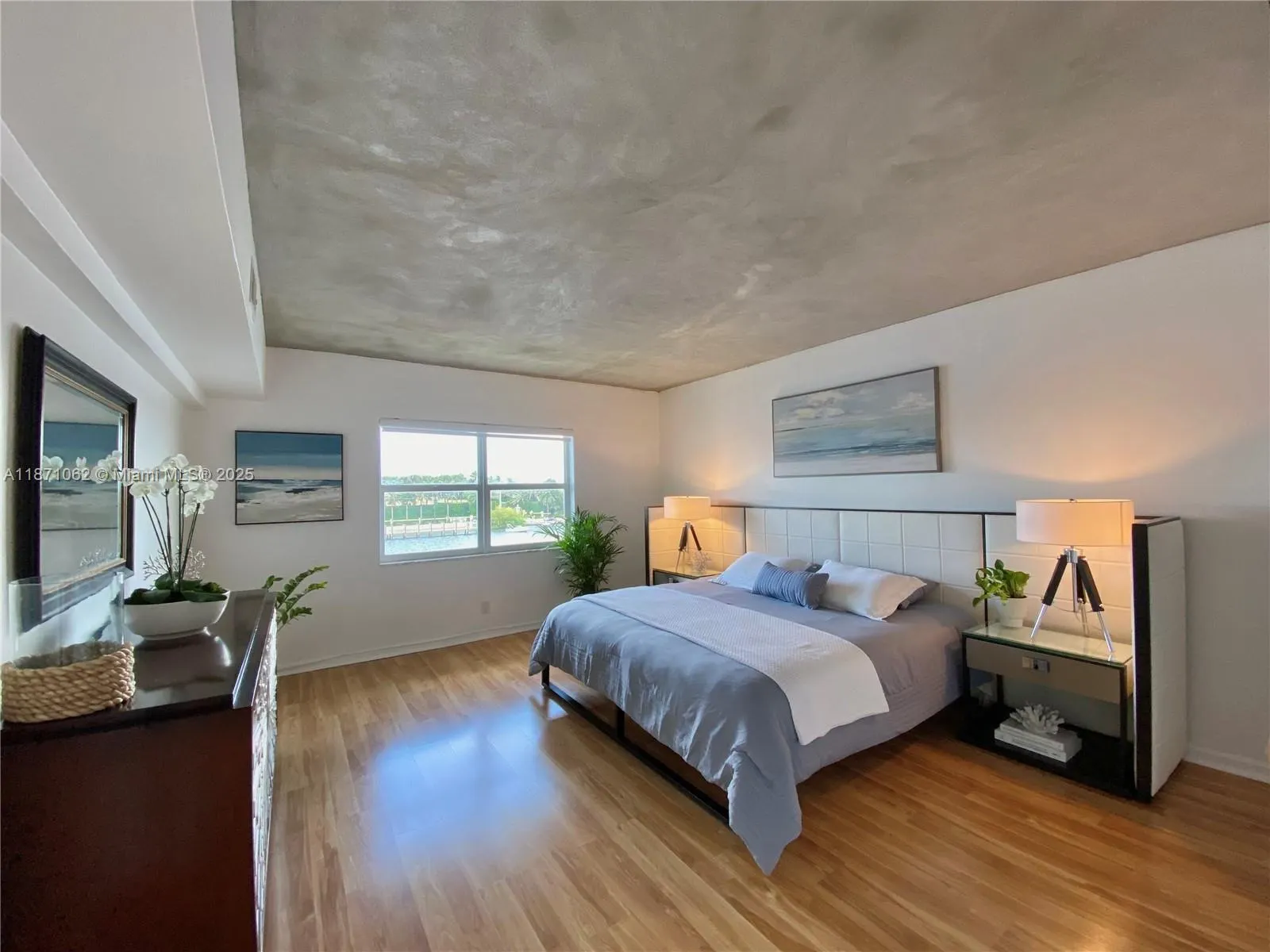 2800 NE 30th Ave, #10D