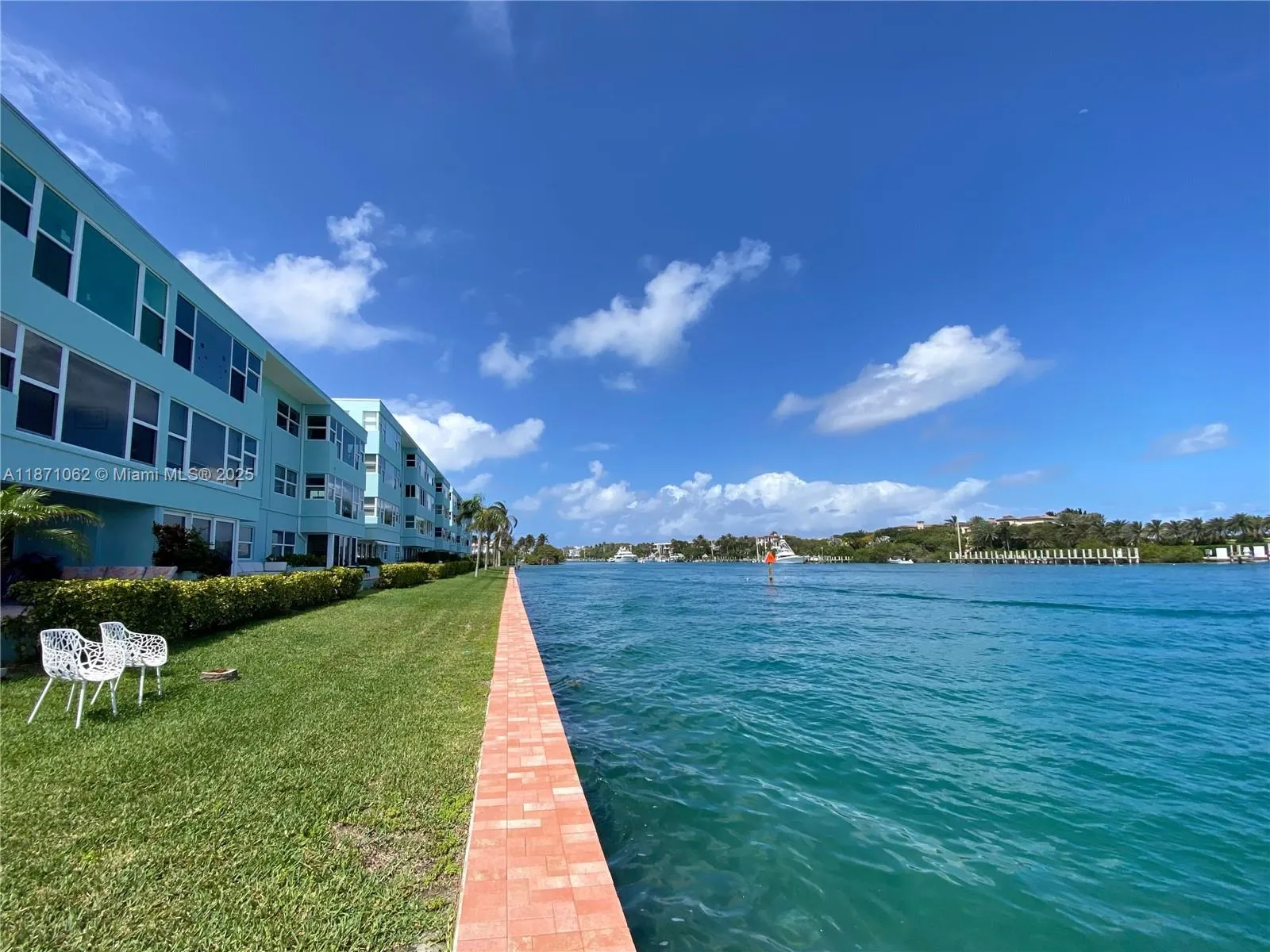 2800 NE 30th Ave, #10D