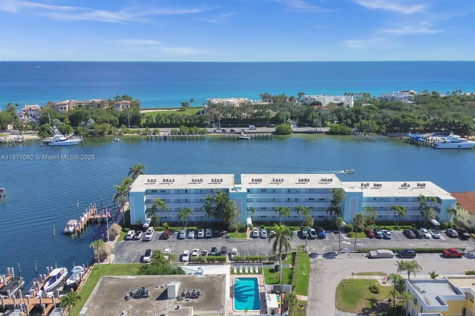 2800 NE 30th Ave, #10D