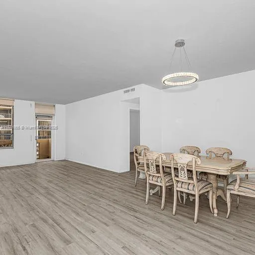 10185 Collins Ave, #815