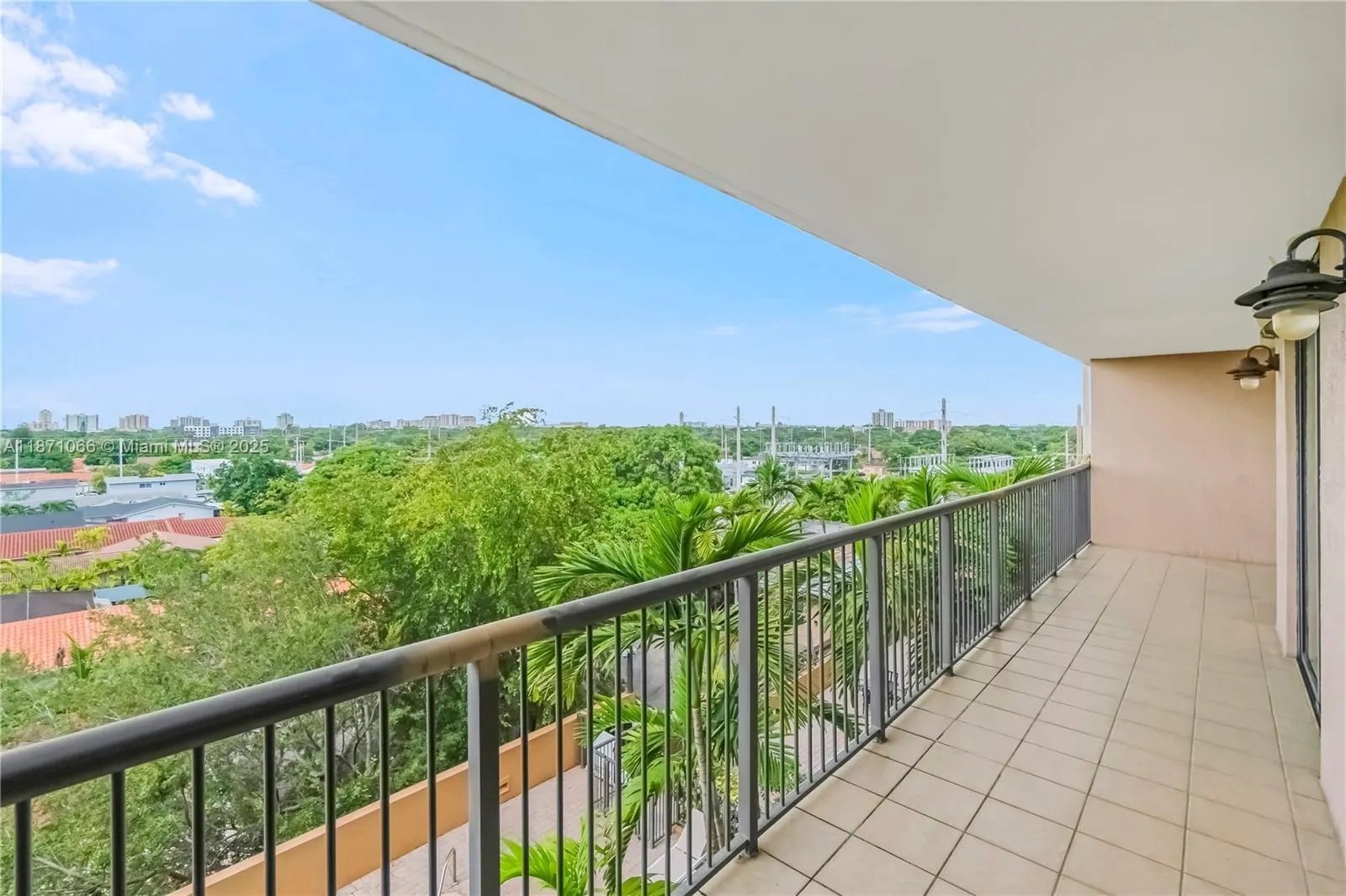 1690 SW 27th Ave, #604