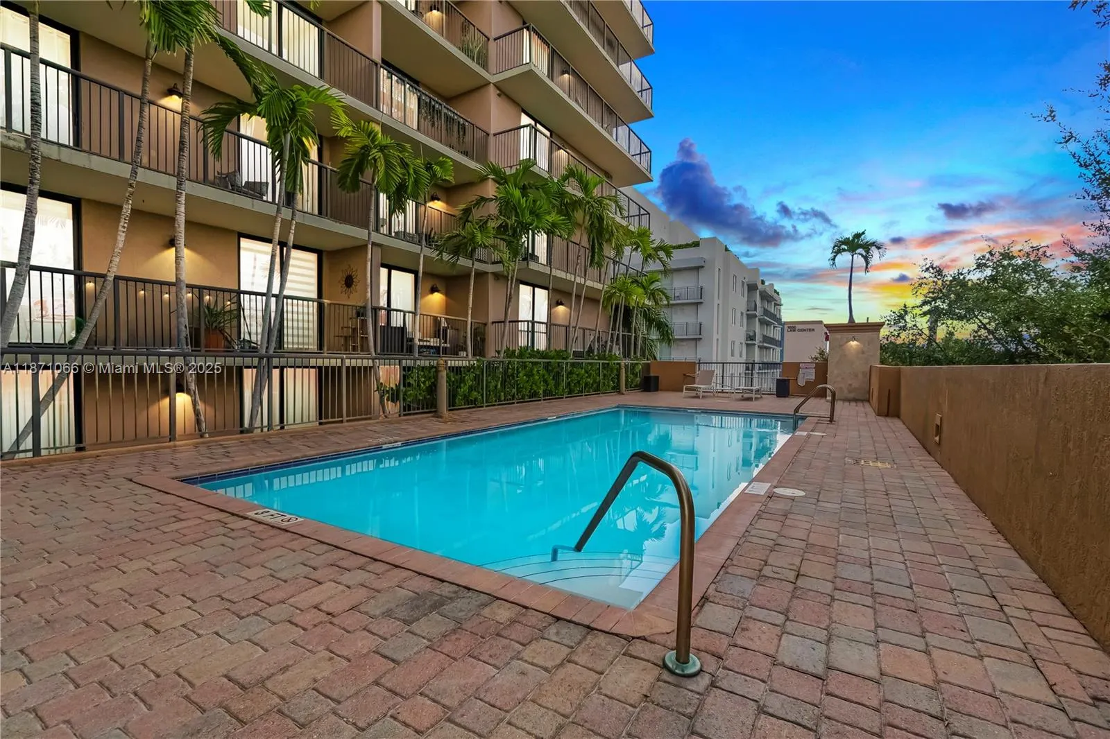 1690 SW 27th Ave, #604